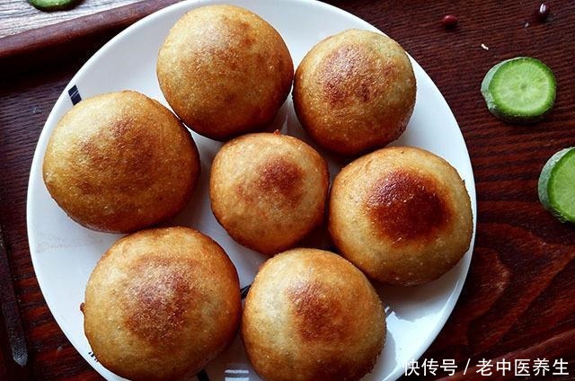 冷天迷上吃它,煮成馅料放进糖糕里,一口气连吃3个才过瘾,真香!