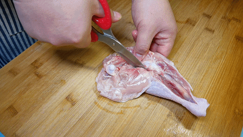 孩子想吃鸡腿饭？教您懒人做法，简单几步就搞定，好吃解馋