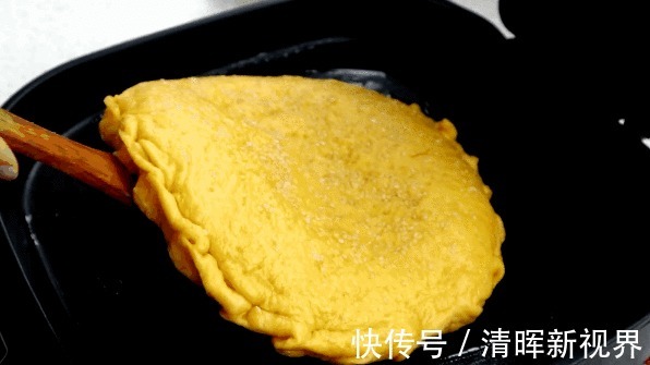 一日三餐|这种南瓜千层饼,在家就能做,口感独特,馅料丰富,比肉夹馍还香