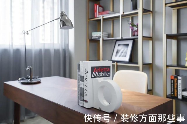 现代风|145平现代风四居室,以极简的主调把空间元素融合优雅大气