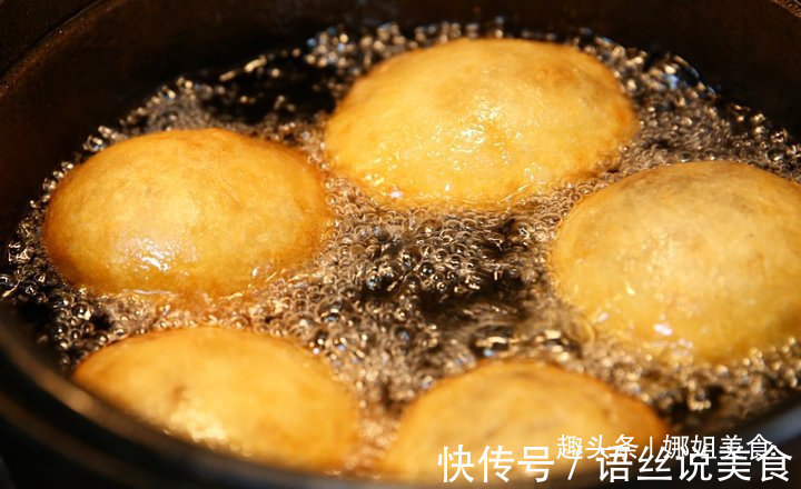 孩子爱吃的炸糕，颜色好看，喷香诱人，刚出锅吃5个，真好吃
