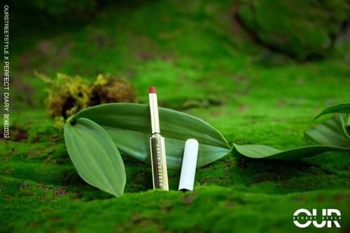 小长假来临，快用这些宝藏“国货彩妆”打造独具一格的妆容吧～