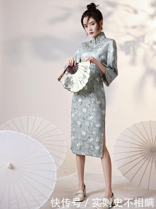 显瘦|旗袍是“妈妈装”国潮下的旗袍,时髦复古又显瘦!