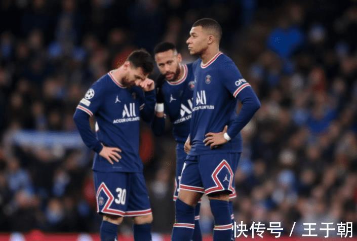 内马尔|莱万联赛进球>姆巴佩+C罗+内马尔+梅西!拜仁主帅:应得FIFA最佳