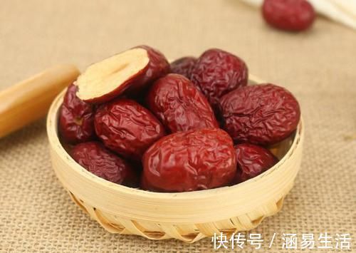 黑米|女人怀孕后,平时多吃4种食物,或能促进胎儿脑部发育,预防贫血