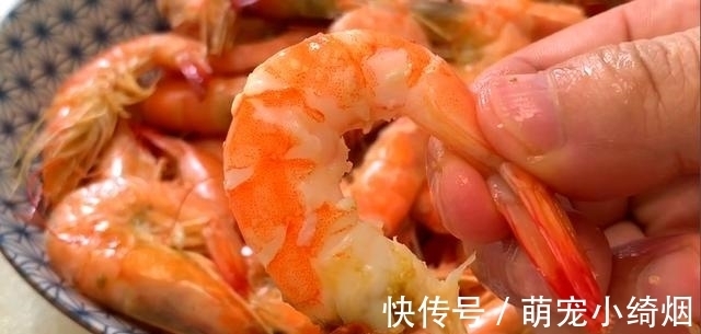 入味|煮大虾时，加水煮就错了，学会这样做，虾肉入味又好吃，太香了