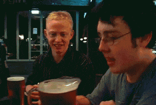 |搞笑gif:这是谁设计的,设计师快给我出来