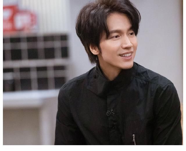 林晓峰|《披荆斩棘的哥哥》张智霖成功出圈，活粉榜超10w，冠军热门人选