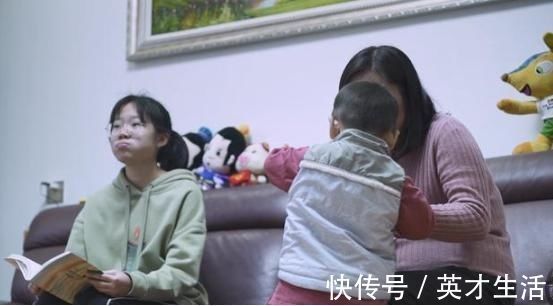 二宝|“弟弟一哭妈妈就骂我”,10岁女儿的话,揭露二胎家庭隐形伤疤
