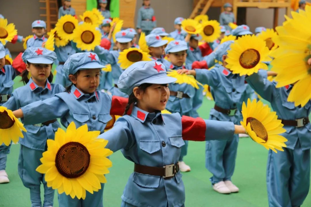 石家庄市裕华区第四幼儿园举办红色运动会活动