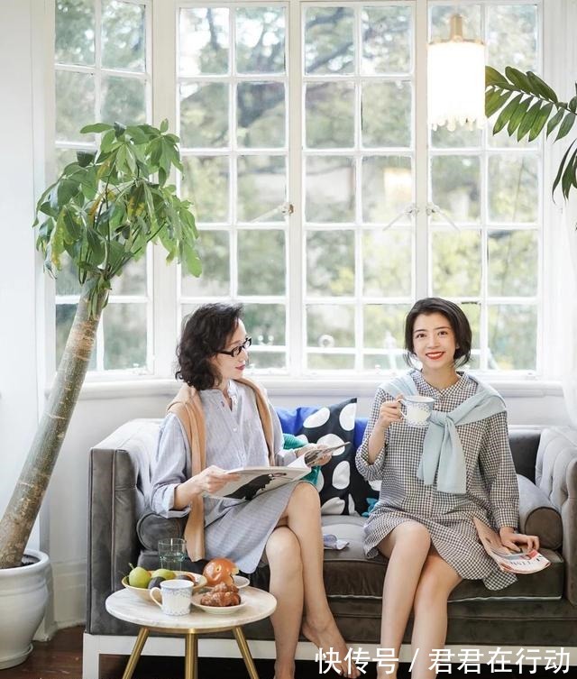 衬衫 三木妈妈老得时髦,简约穿搭却有“高级感”,60岁女人该有的样子!