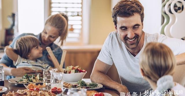 父母|睿智父母,一定会记住做好3件事,关系到孩子未来一辈子