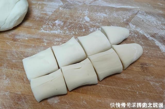 面食|最近家人迷上了这早餐，做一次吃一周，比吃肉包子还解馋