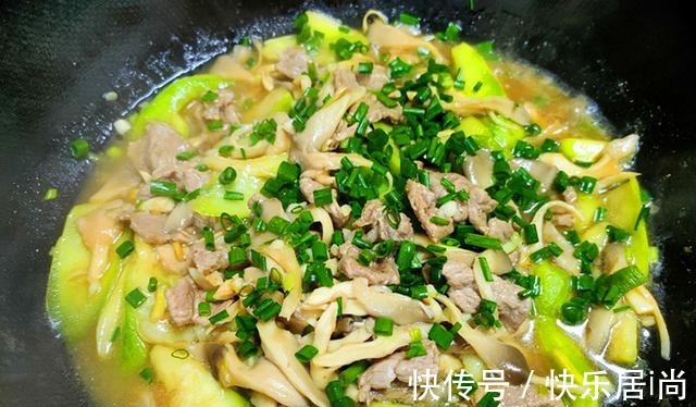 秋天，我家孩子就馋这道菜，食材百搭味道鲜美，营养好吃又下饭！