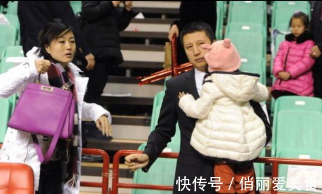 体育学院|辽宁男篮主教练郭士强，除了现在的妻女，还有一个10岁的儿子
