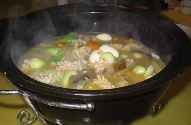 急中生智|李鸿章宴请美国人,吃到一半菜没了,他急中生智发明一道菜,大受好评