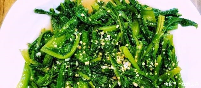 炒青菜,不要直接下锅炒,多加1个步骤,比饭店卖得还好吃!