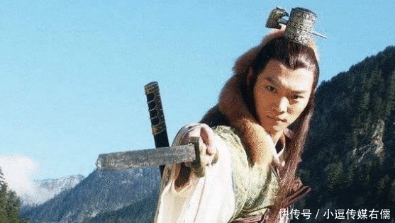 金庸最后悔创作的2个人物,俩历史名人被他抹黑,他只能改书道歉