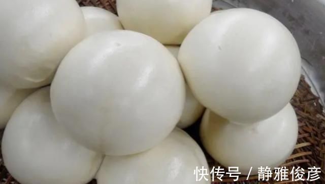 发面时别只会用白糖酵母,多加一点“它”10分钟就能发满盆