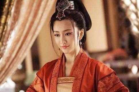 春联|书生一上联“白费两下功夫,有枪无门”,寡妇一下联绝了