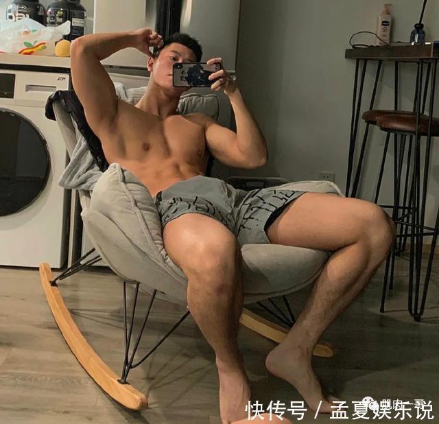 阳光帅气|183cm筋肉大学生酷爱穿灰裤子,这身材太上头了