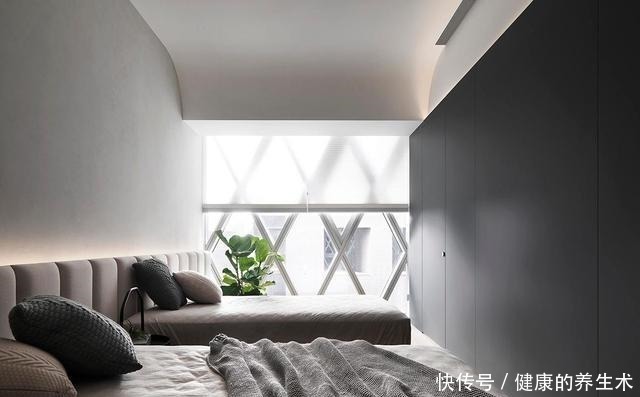 羡慕|有钱就买大平层吧！320㎡打造简约轻奢范，进屋太羡慕了！