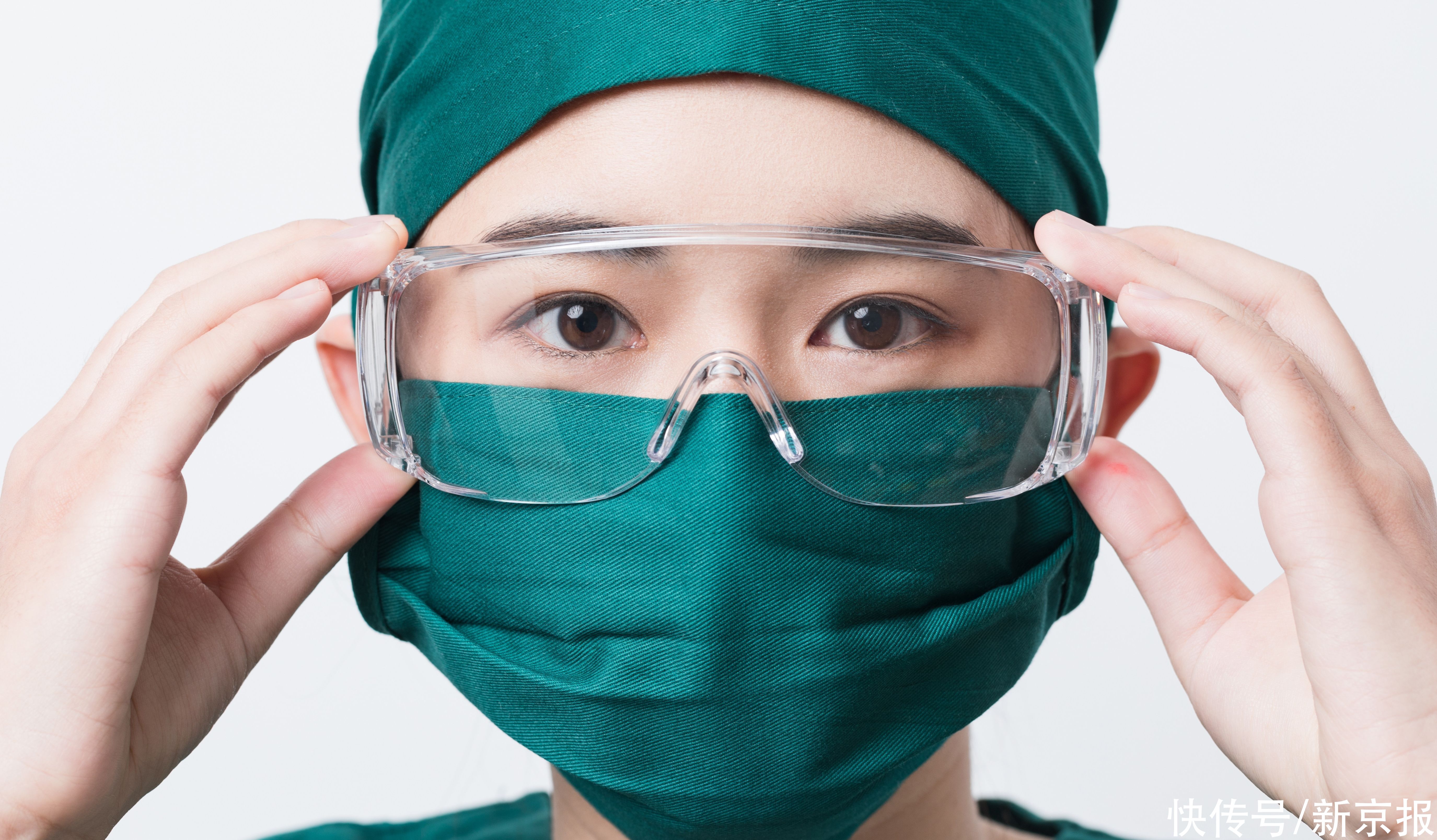 僵硬|中国医师节丨肩颈僵硬、失眠、缺水，他们的健康更要守护