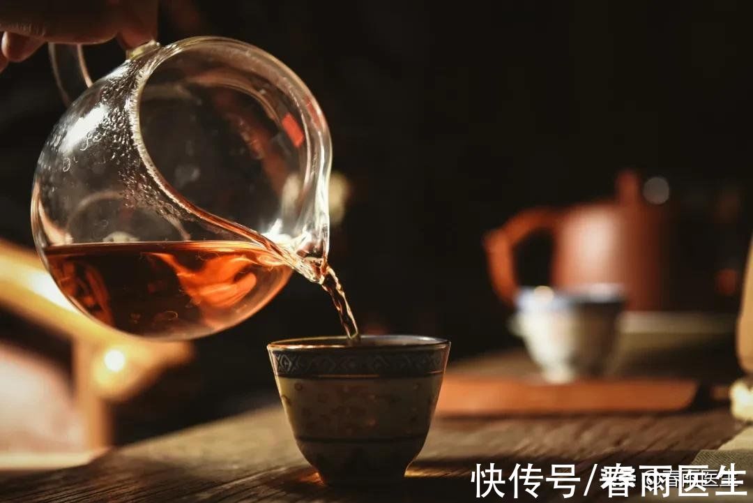 痴呆|最新研究表明饮茶或咖啡或可降低中风和痴呆风险