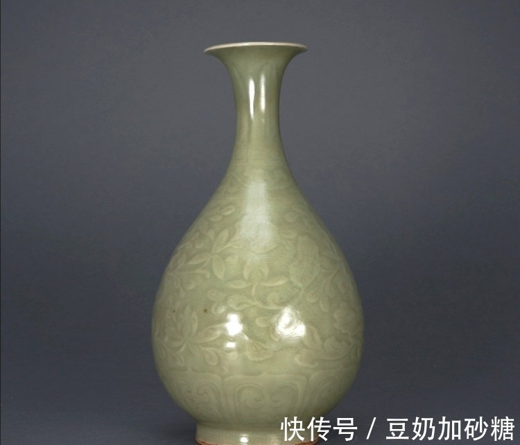 鉴赏!瓷器鉴赏:仿龙泉窑的玉壶春瓶,至少有三处错误