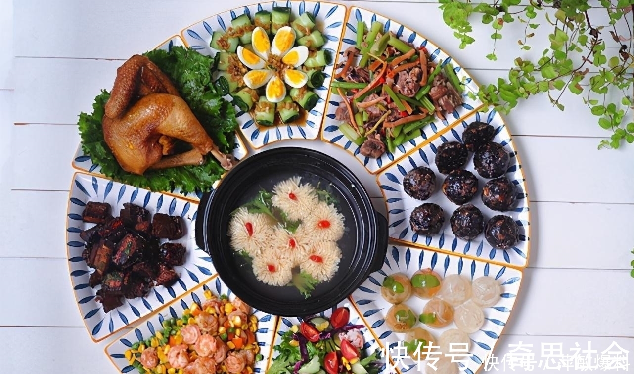 周末大餐，整整花了9个小时，中饭变成了晚餐，上桌全家惊艳啦！