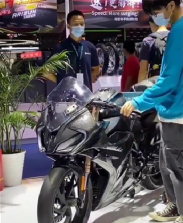 春风250sr加什么油好