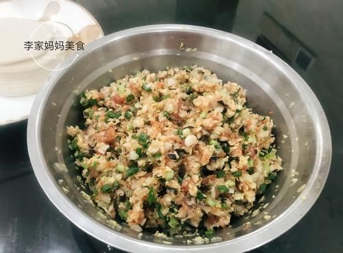多汁|天冷，这种饺子馅是我家的最爱，鲜嫩多汁，早上来一碗，真暖和