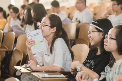 学子们|学子心中“人气大学”排行出炉，清华北大罕见遇冷，评判标准独特