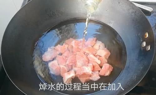 蜜汁|淮扬大厨分享“蜜汁红烧牛肉”简单好吃家常做法,加它鲜香软烂