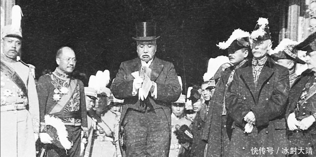 称帝|袁世凯称帝时,花40万打造的龙椅啥样说了你可能不信