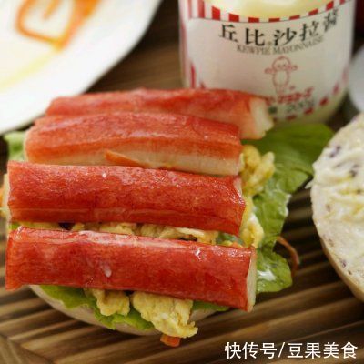蟹柳|#丘比三明治#蟹柳滑蛋时蔬汉堡
