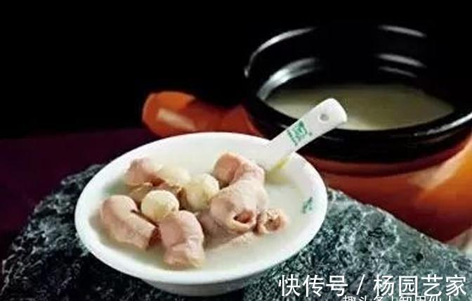 美食推荐:酱糯压猪手、四喜鱼丸、莲子煨小肠制作方法