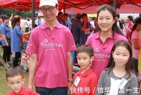 岳母|伏明霞父母:陪女儿走过跳水生涯有欢乐有泪水,她的婚姻最不放心
