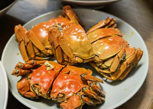 俞灏明亲自下厨，做年夜饭，这菜太有年味儿了，网友：人帅厨艺棒