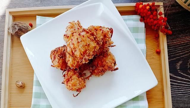 萝卜丸子这么做更好吃,加多这两样,让你的丸子更香酥美味