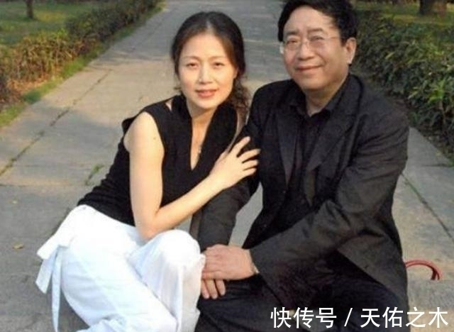 文化苦旅$余秋雨的另一面:抛弃发妻李红,另娶小16岁马兰,前妻怒斥伪君子