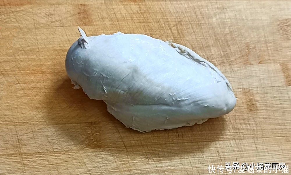 做法|教你不一样的棒棒鸡制作方法，做法简单，成菜咸香微辣，爽口好吃