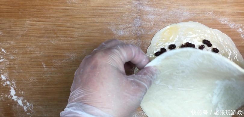 简易小甜点,自己在家做只需15分钟,成就外酥内软的美味甜点