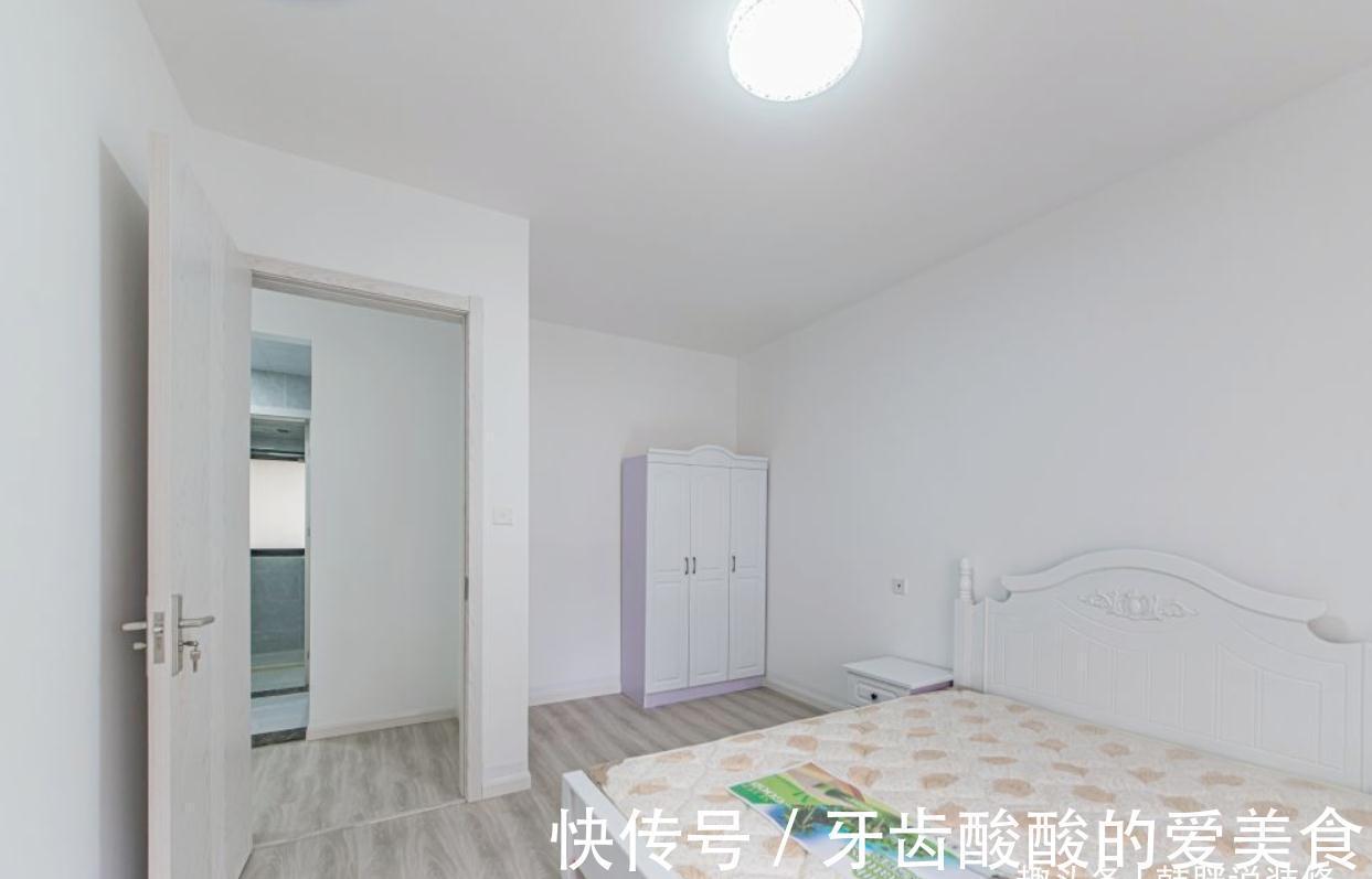 硬装|这才是真正的穷装,102㎡硬装带家具共5万,可以用家徒四壁来形容