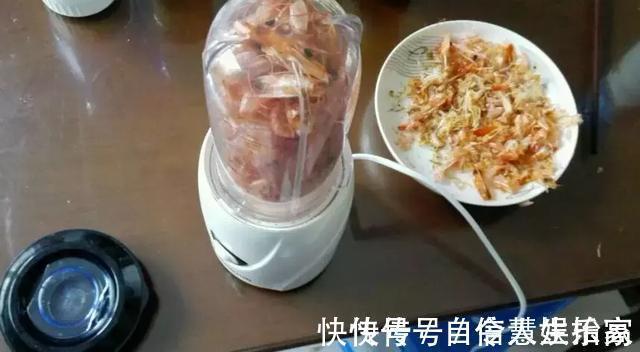 脱盐|这2种“壳”丢了太可惜,埋花土里3年不板结,种什么花都旺!