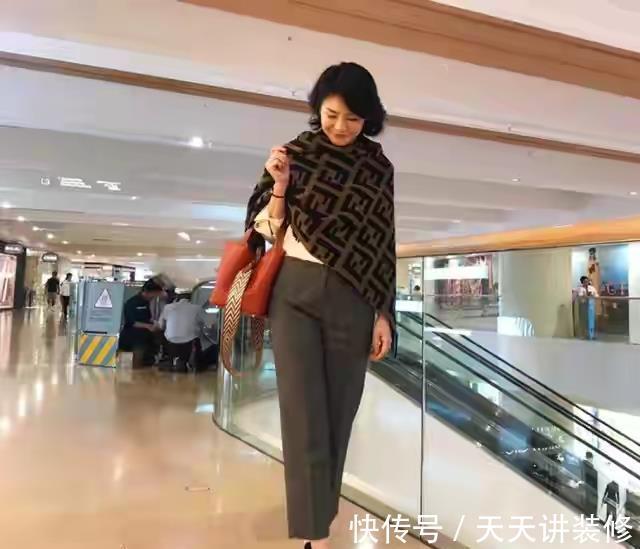 秘诀|中年妇女穿衣秘诀：优雅大气最重要，4个“穿搭法则”为气质加分