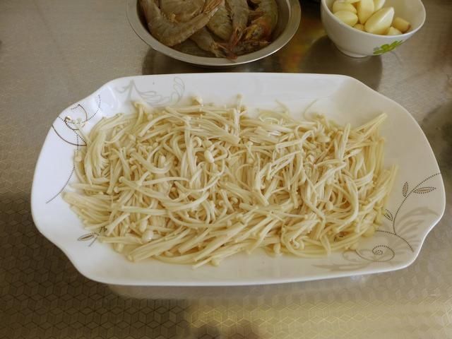蒜泥|大厨教做正宗蒜蓉开边虾，做法简单，味道鲜美，再也不用买着吃了
