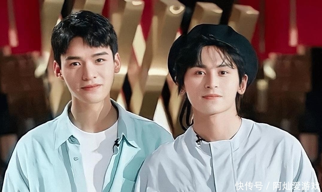 脸盲频 张哲瀚龚俊同录综艺,前者脸盲频认错学员,后者两次秒解围太默契