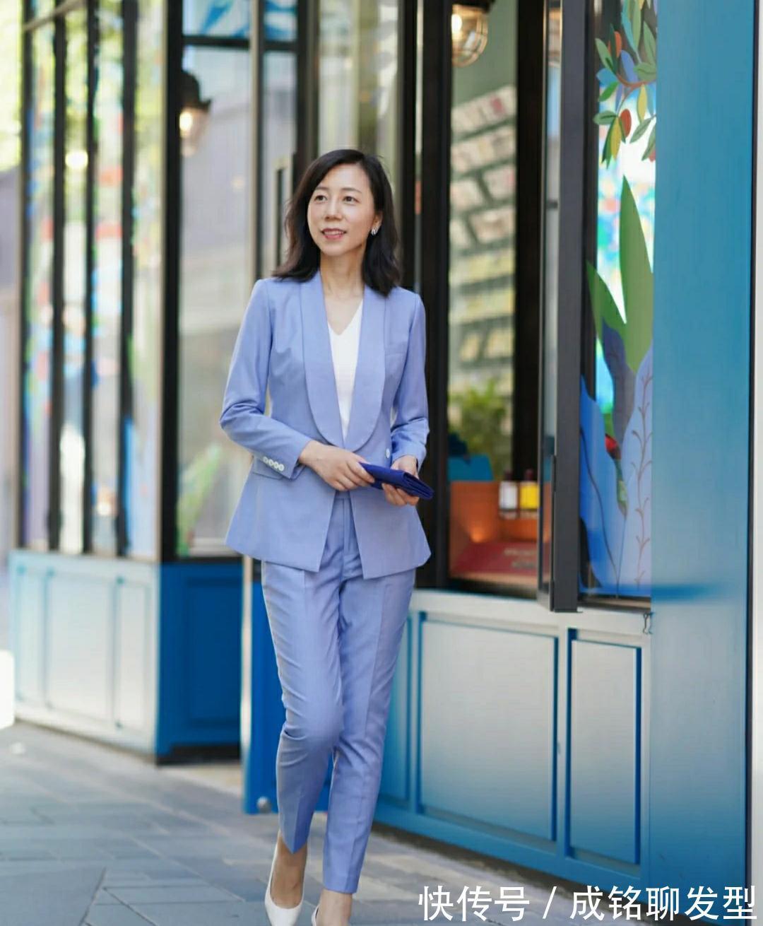减龄|50岁女人更会穿搭,这五套搭配时髦又精致,端庄大气减龄又高级