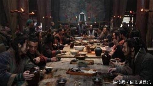 宋江聚义厅安排座次,公孙胜看得明白,贫道去也,梁山上再无真情